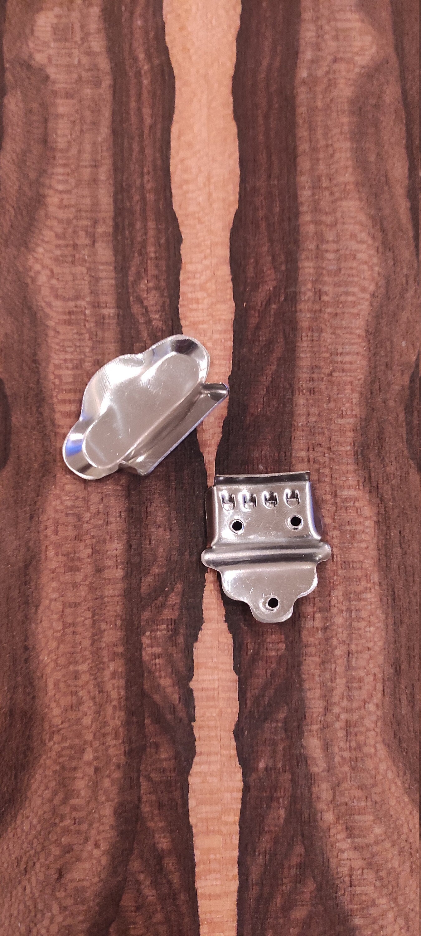 Baglamas - Tzouras Chordiera / Tailpiece ~ Nickel Color Steel Baglamas Tailpiece/Chordiera