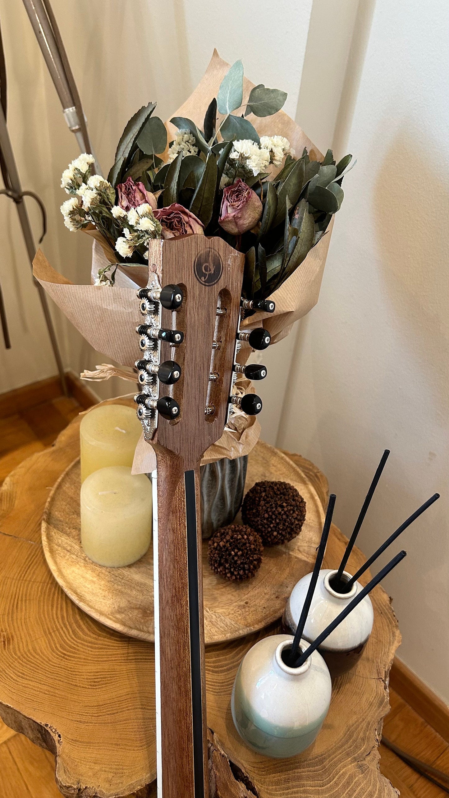 Professional Quality  Handmade 8-string Greek Traditional Bouzouki with Mother of Pearl Soundhole & Celluloid Vines/Flowers Decoration -