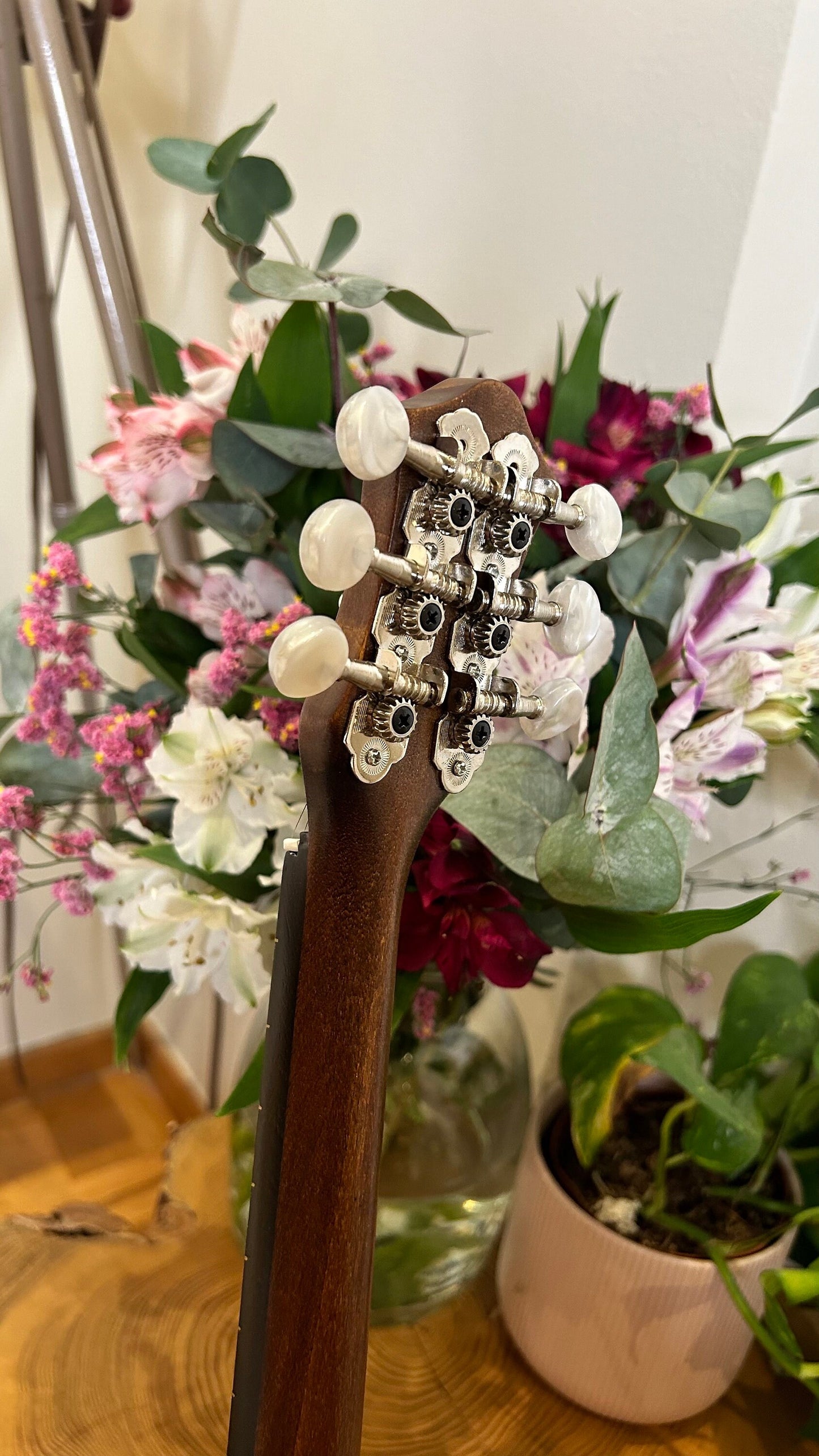 Handmade 6-String Baglamas | Greek Traditional Music Instrument for Rebetiko Music