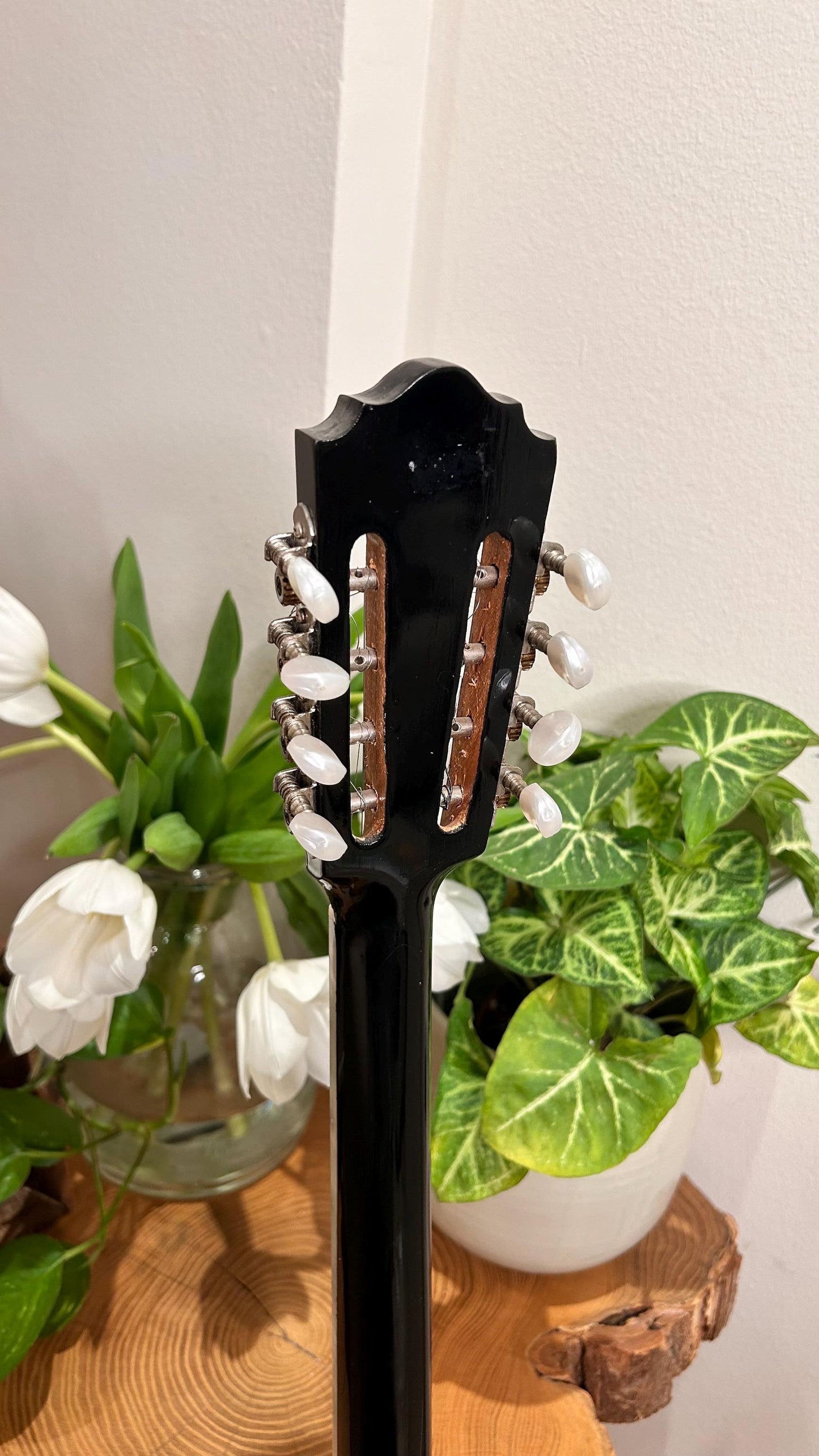 Handmade Professional 8-String Bouzouki with Traditional Greek Rebetiko Design and Cellulose Top Decorations