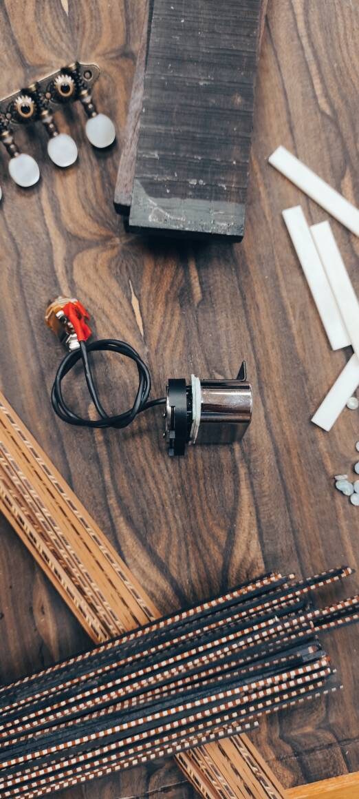 B-Voice ~ Bouzouki Active Pickup ~ The "Active - Silver " model ~ Active 6String & 8String Bouzouki Pick-up ~