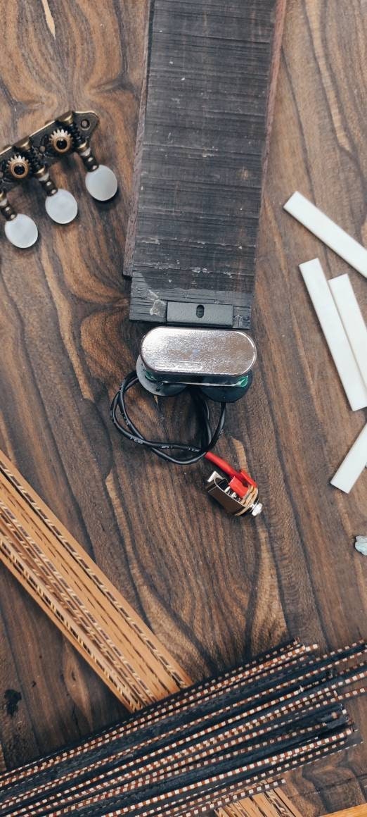 B-Voice ~ Bouzouki Active Pickup ~ The "Active - Silver " model ~ Active 6String & 8String Bouzouki Pick-up ~