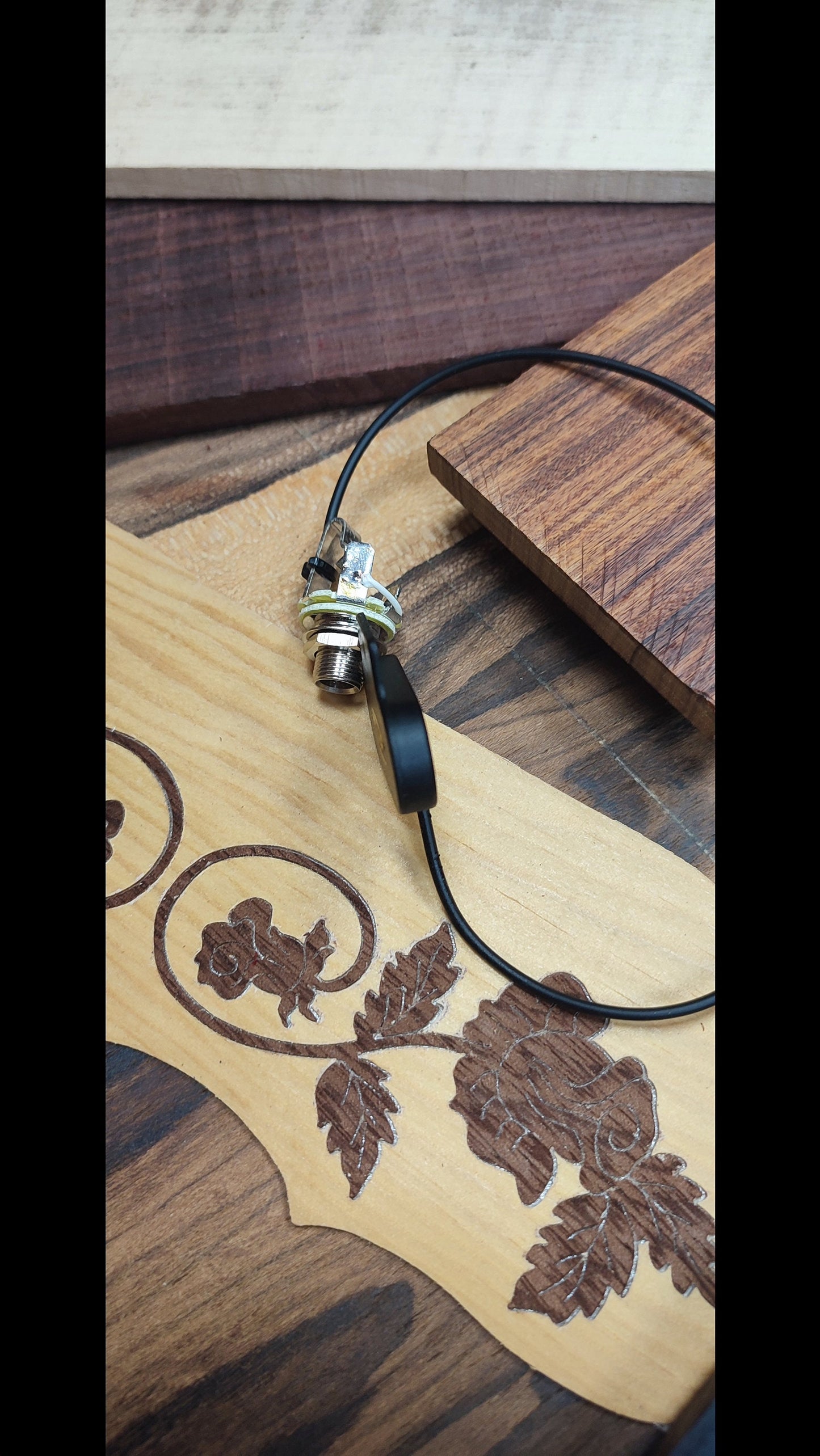 TAP ~ Tzouras Passive Pickup ~ The "TZ-S" model ~ Classic Tone Mini Tzouras Pick-up ~