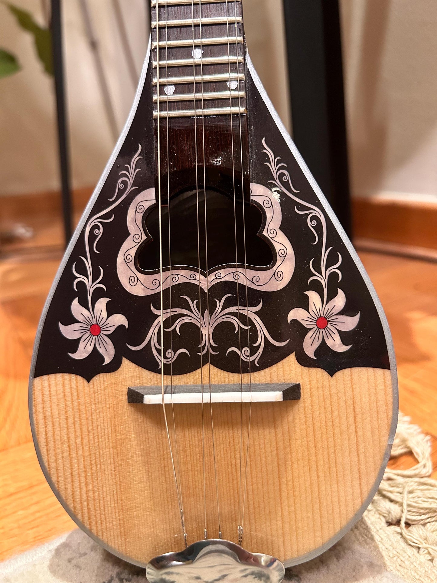 Premium Handmade 6-String Baglamas | Greek Traditional Music Instrument for Rebetiko Music
