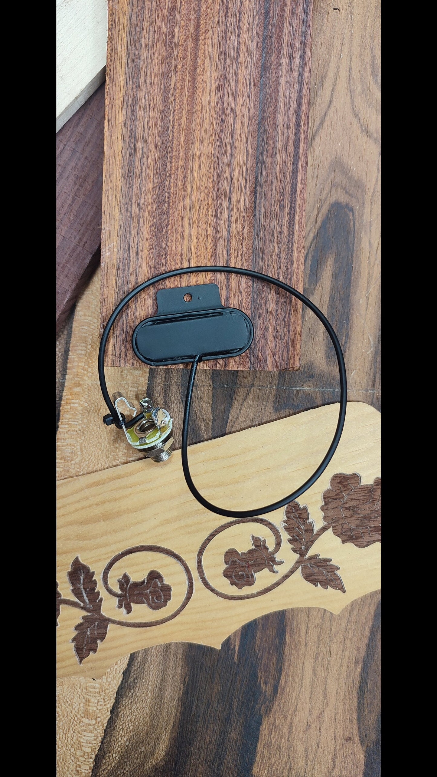 TAP ~ Tzouras Passive Pickup ~ The "TZ-S" model ~ Classic Tone Mini Tzouras Pick-up ~
