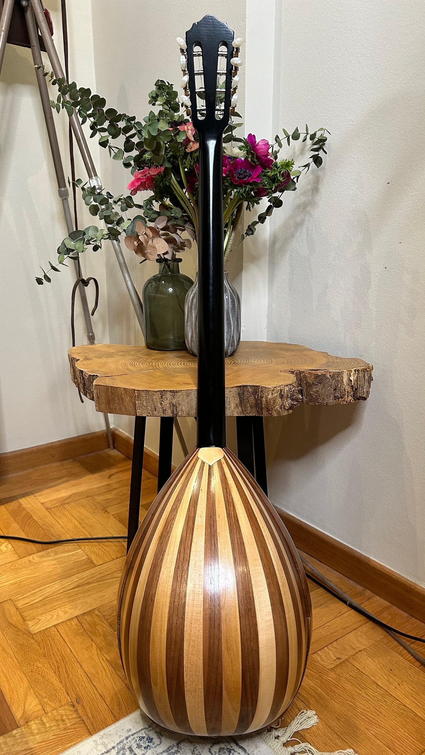 Handmade 8-String Bouzouki - Greek Traditional Instrument with Beautiful Wooden Flower Top Decorations - Truss-rod reinforced