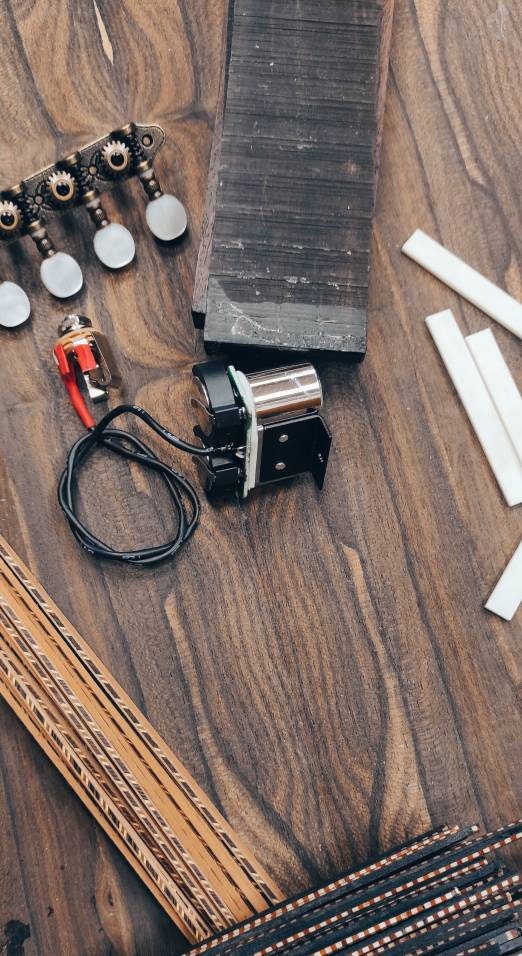 B-Voice ~ Bouzouki Active Pickup ~ The "Active - Silver " model ~ Active 6String & 8String Bouzouki Pick-up ~