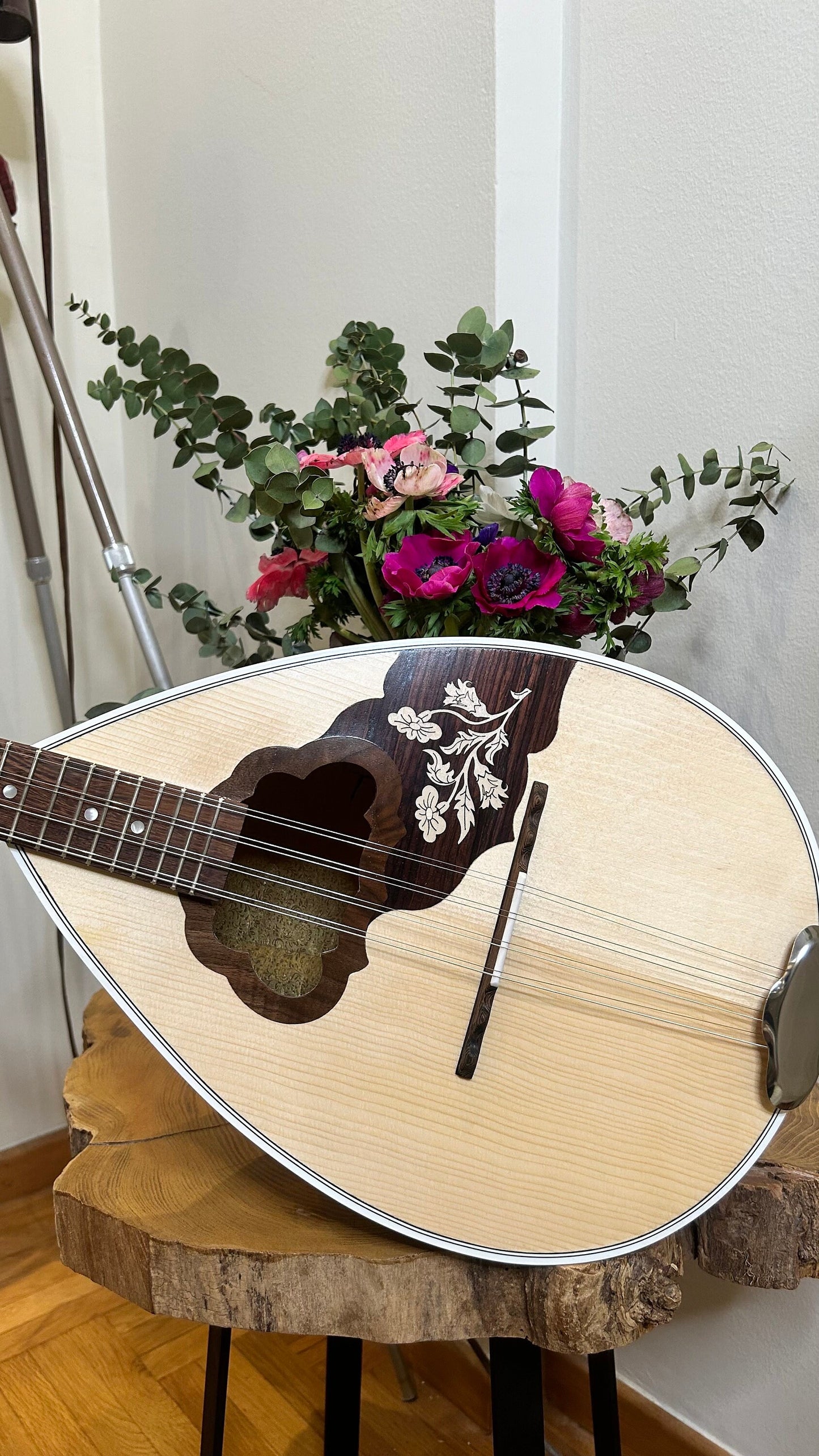 Handmade 8-String Bouzouki - Greek Traditional Instrument with Beautiful Wooden Flower Top Decorations - Truss-rod reinforced