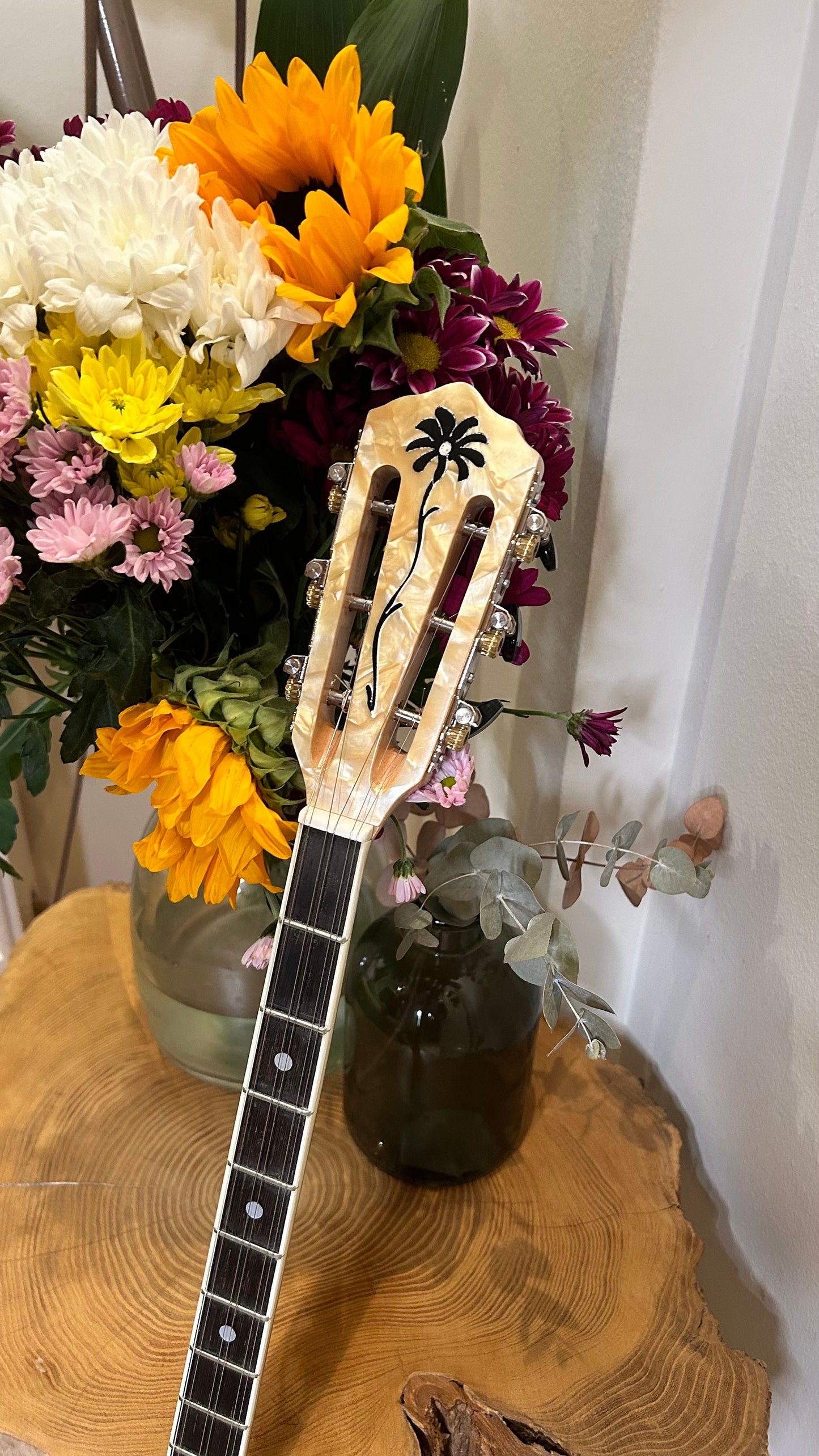 Handmade Greek Rebetiko 6-StringBouzouki - Flowers Celluloid Pickguard & Top Decorations