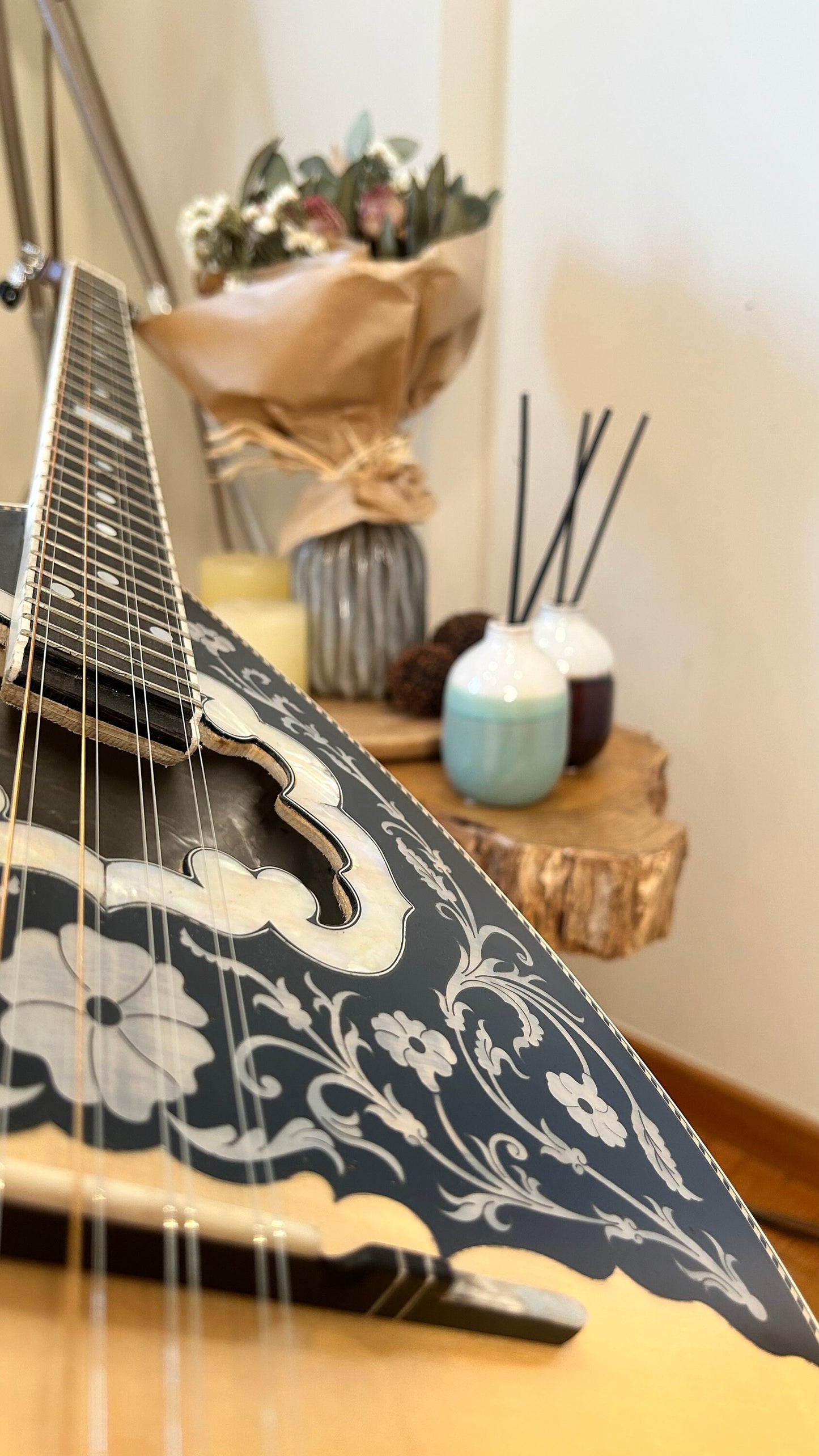 Professional Quality  Handmade 8-string Greek Traditional Bouzouki with Mother of Pearl Soundhole & Celluloid Vines/Flowers Decoration -