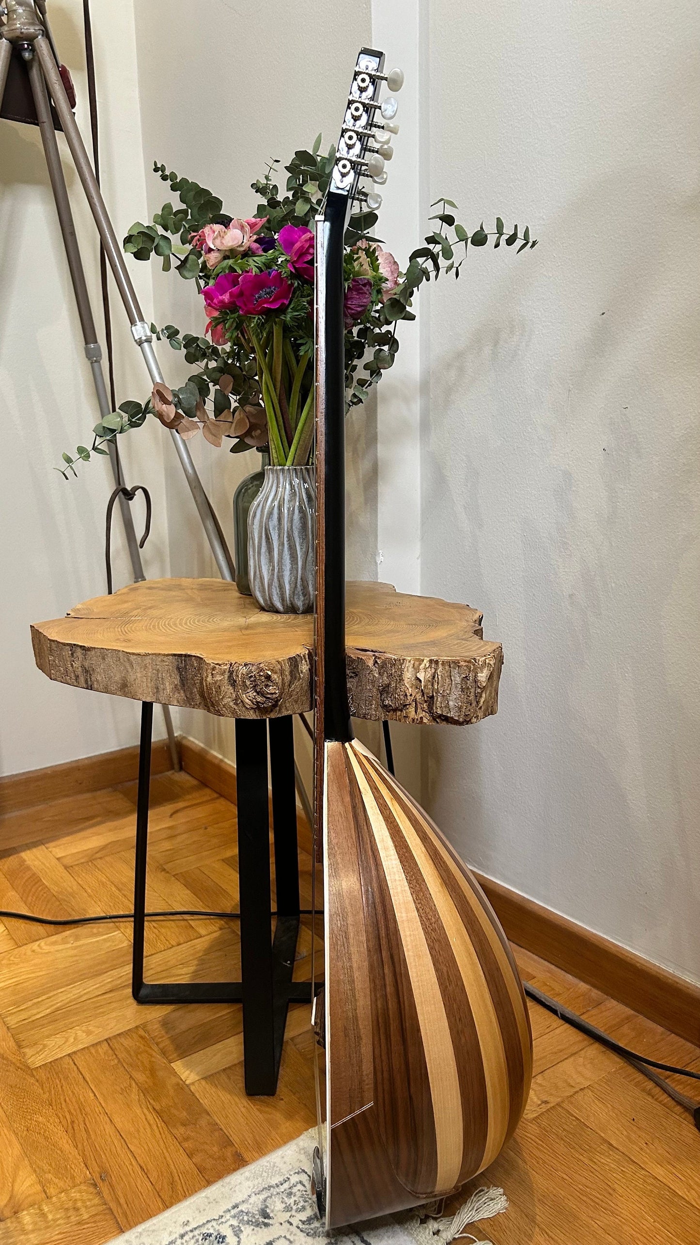 Handmade 8-String Bouzouki - Greek Traditional Instrument with Beautiful Wooden Flower Top Decorations - Truss-rod reinforced