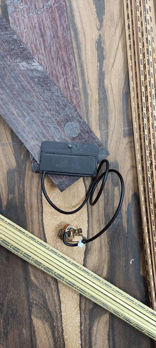 TAP ~ Bouzouki Passive Pickup ~ The "SLIM" model ~ Passive 6string & 8String Bouzouki Pick-up ~