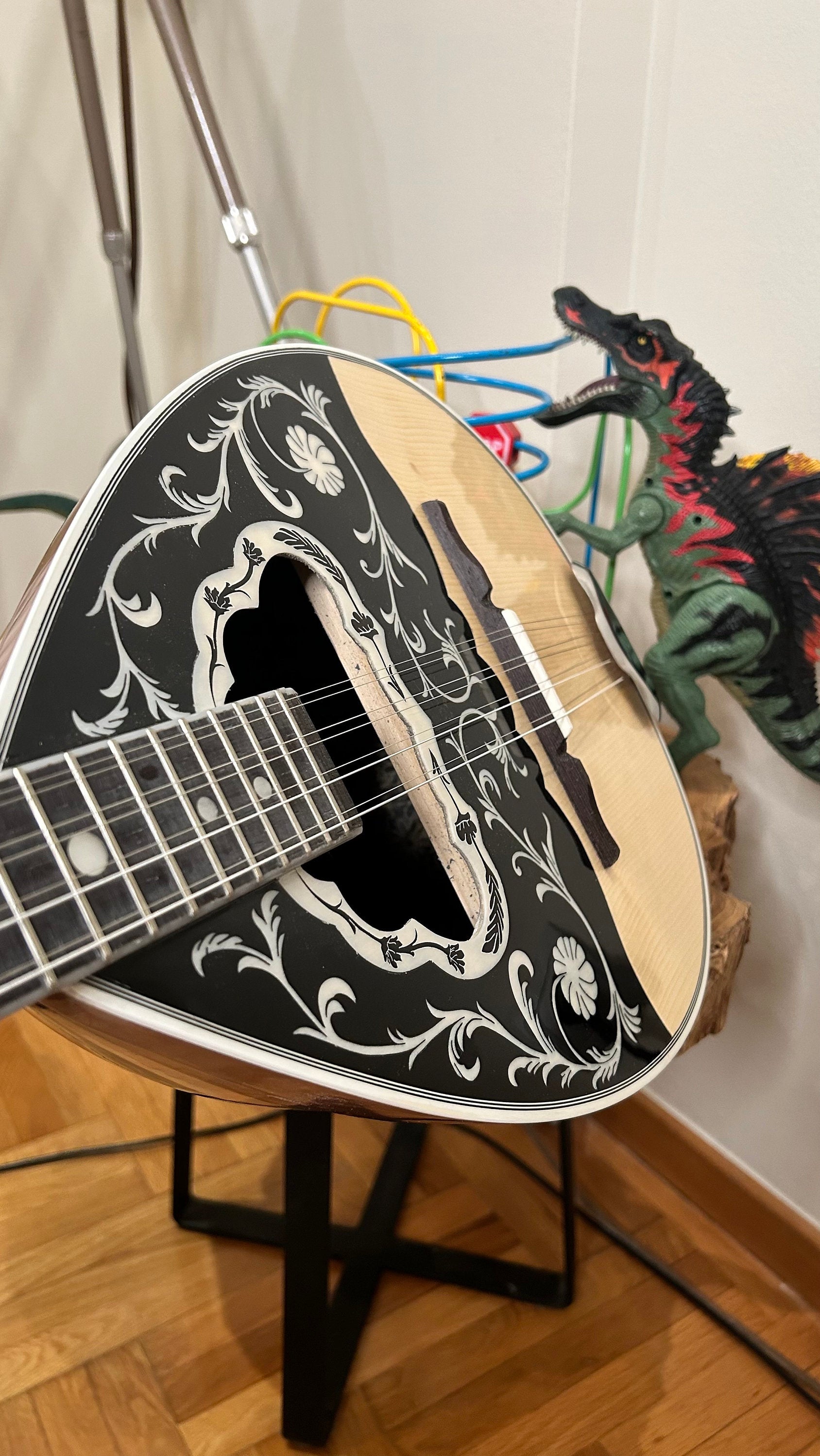 Handmade 8-string Professional Bouzouki with double-action truss rod and exquisite Cellulose Vines&Flower decorations - Greek craftsmanship
