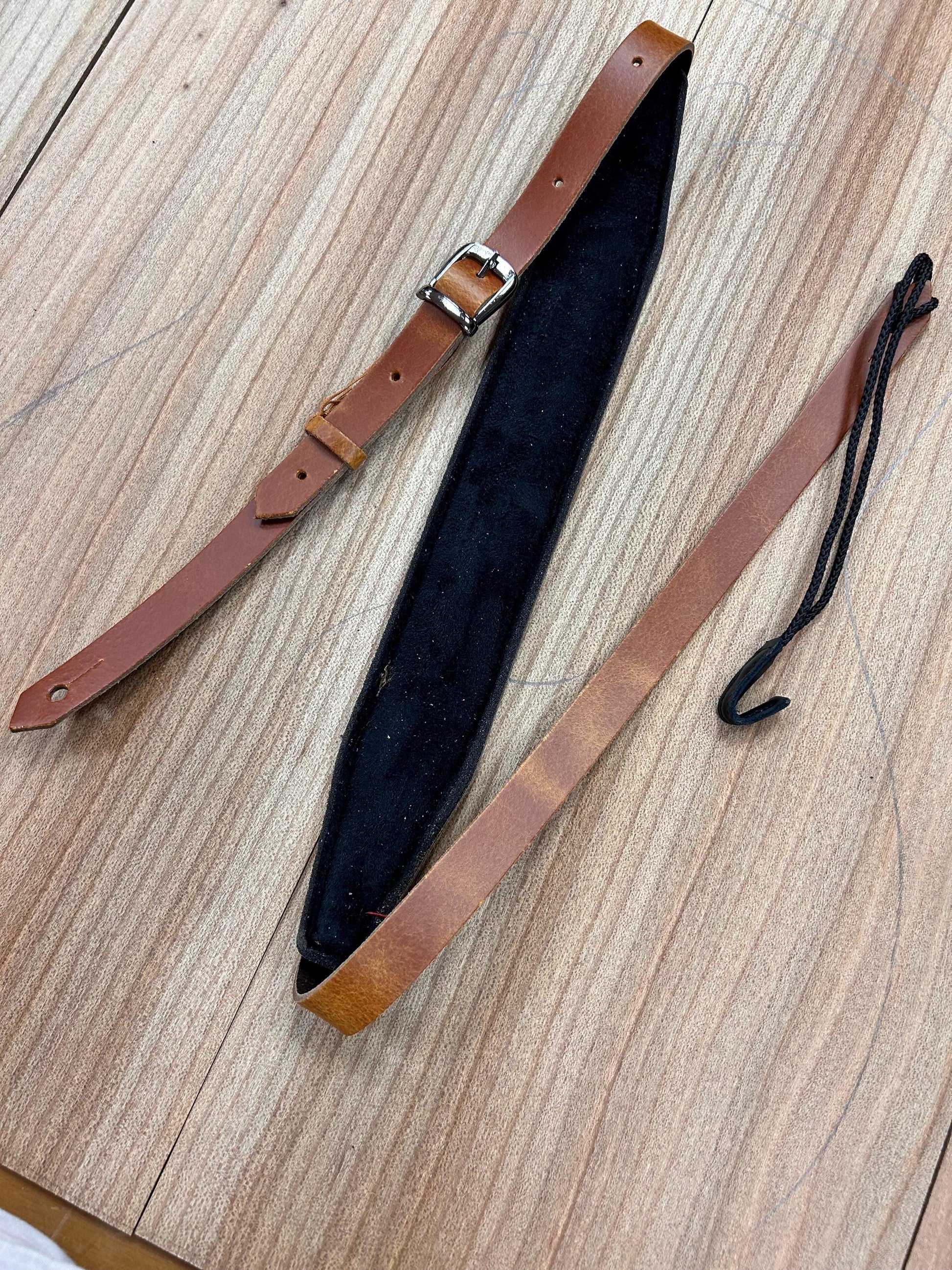 Versatile Leather Bouzouki Strap with Adjustable Hook and End-Button Attachment”