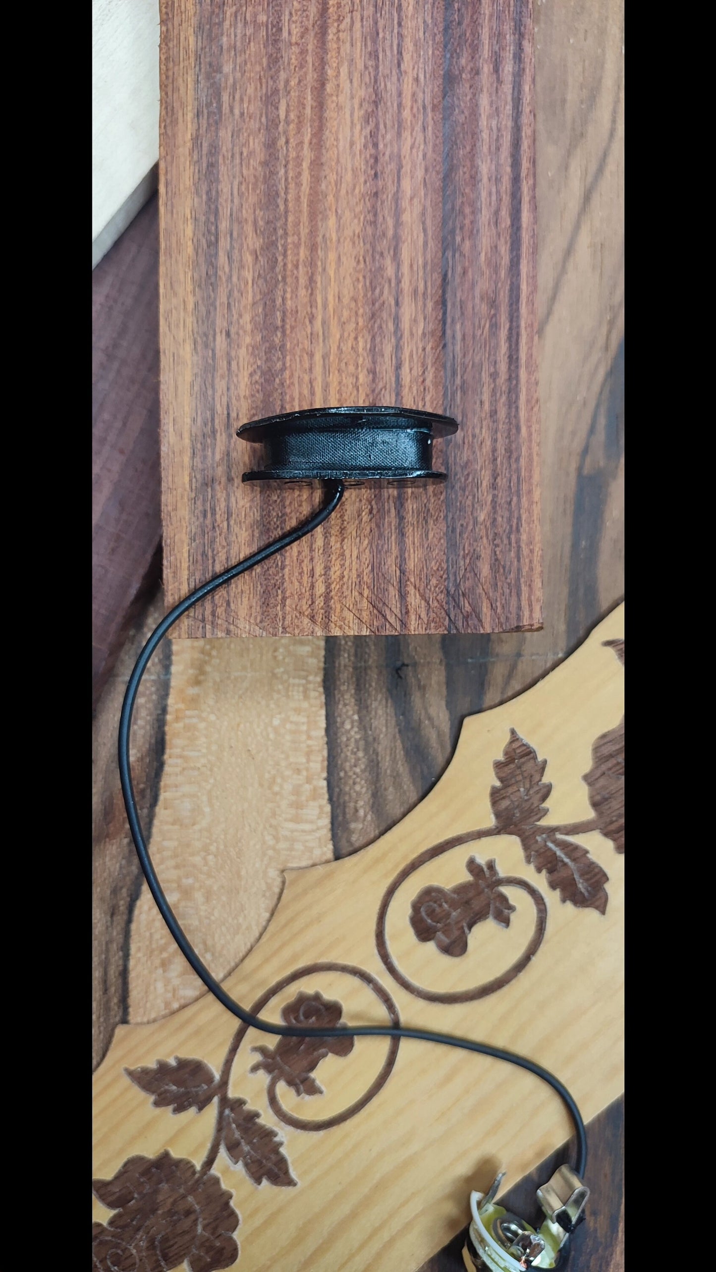 TAP ~ Baglamas Passive Pickup ~ The "BP-H" model ~ Single Coil Classic Baglama Pick-up ~