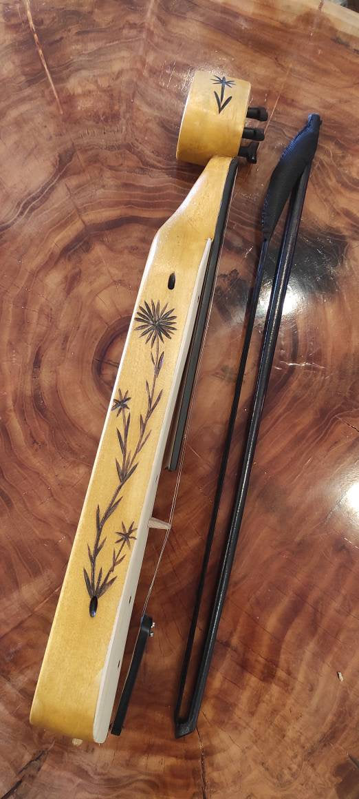 Lyra of Pontos ~ Pontiaki Lyra ~ Handmade Traditional Greek Lyra of Pontos ~ Handmade Lyra's bow